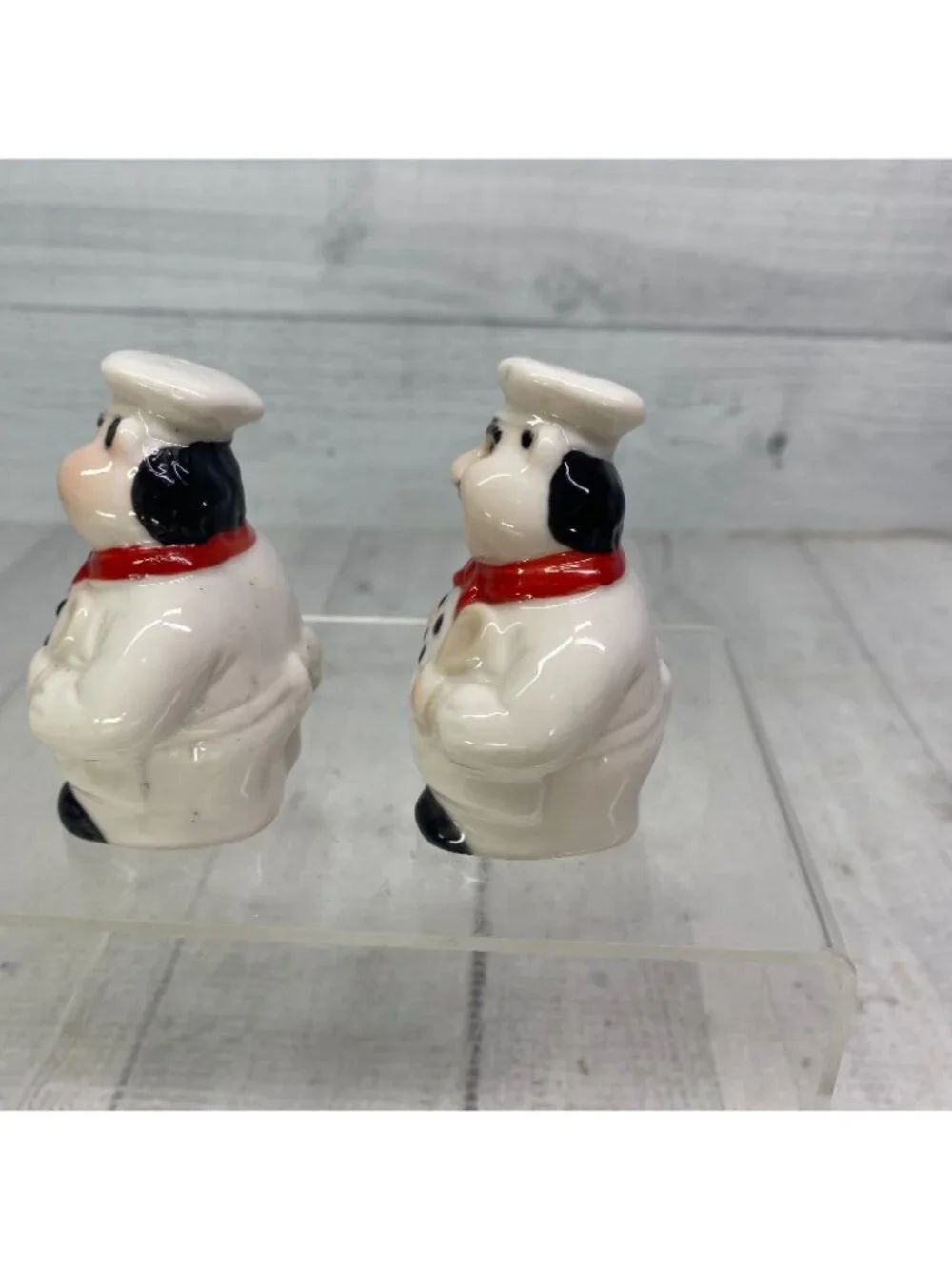 Vintage Italian Bistro Fat Chef Red Scarfs Ceramic Salt And Pepper Shaker Set